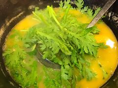 -鲜入围煮花胶鸡海鲜火锅