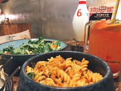 -HIGH FIVE哈福手工汉堡(桂林路店)