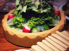 -山河屯铁锅炖(哈西站店)