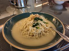 -粤尚腾香居中餐厅(首都机场希尔顿店)
