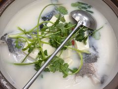 鱼头豆腐汤-宝荣鱼馆·临湖之宴(千岛湖店)