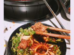 -钢管厂五区小郡肝串串香(奥克斯广场锦城万达店)