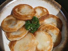 -洪氏嗨捞·广东猪肚鸡·椰子鸡火锅(西咸万象城店)