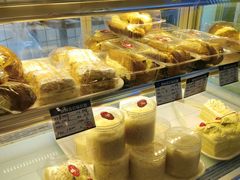 -白玉兰食品甜凤店(合生汇店)