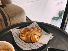 肉桂卷面包-red donkey coffee