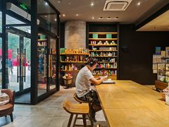 -星巴克臻选(郑州国贸360广场店)