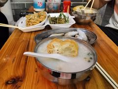 -陈老添美食店(宝华路店)