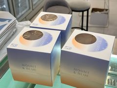 -山与蓝·轻糖鲜果蛋糕(勒泰店)