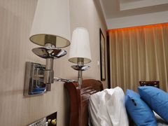 -大连长城大饭店(西安路地铁站店)