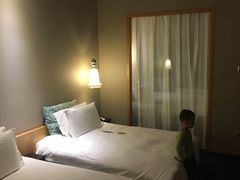 -广州卡丽酒店(大金钟路地铁站店)