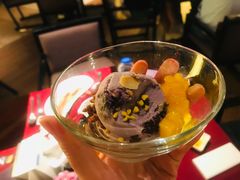 蓝莓味冰淇淋-西安皇冠假日酒店·朱雀咖啡厅