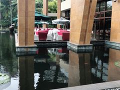 -三亚湾海居铂尔曼度假酒店