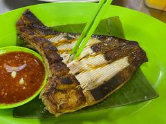 -明记烧鱼美味店