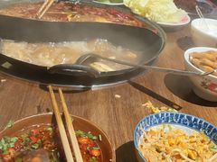 -萍姐火锅·公路夜市(武汉首店)