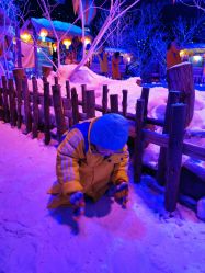 -圣名游乐城冰雪大世界