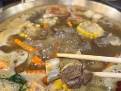 -顶顶汤火牛排火锅·经典铜锅涮肉