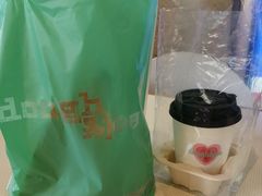 -Dough&Joe团憩(瑞虹天地月亮湾店)