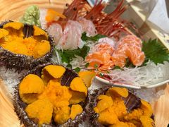 -山川小町·极番烧肉(新地假日广场店)