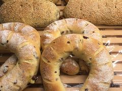 -Dough&Joe团憩(瑞虹天地月亮湾店)