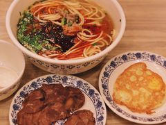 传统牛肉面-夏雪花·手工拉面(南油店)