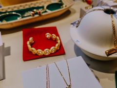 -LADY FAFA(巨鹿路陕西南路路口店)