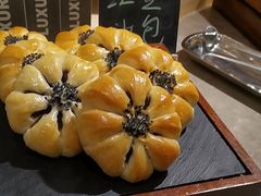 -昆山裕元花园酒店·温莎西餐厅