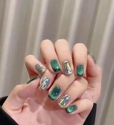 -悦指间美甲美睫