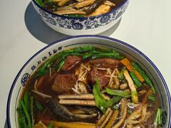 -镇南锅盖面馆(解放路店)