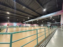-极限PLAY运动娱乐新世界·团建派对表演休闲馆·室内高空游乐园