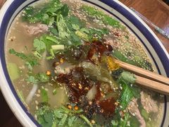 -云阿蛮云南生烫牛肉米线(奉贤路店)