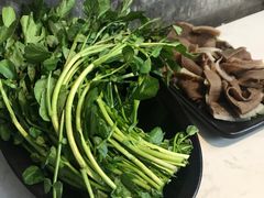 -肥仔文澳门猪骨煲(南京西路店)