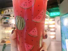 够爽西瓜果粒西瓜汁-果之满满鲜榨果汁(美罗城店)