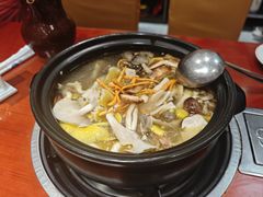 -菌之家·专业纯野生菌火锅·特色炒菌