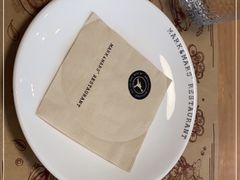 -Mark&Mars Restaurant