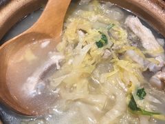 刘二酸菜炖肉骨-宏状元现熬粥·京味菜(五棵松店)