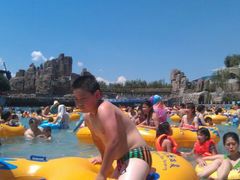 android_upload_pic-白鹿温泉加勒比水上乐园