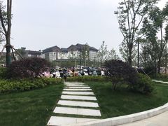 -融创茂-停车场