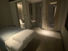 -浅深(世茂滨江精品店)