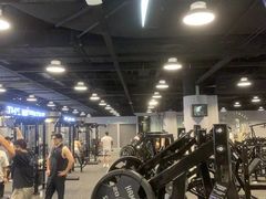 -TMG潮流健身(奥体莲荷里店)