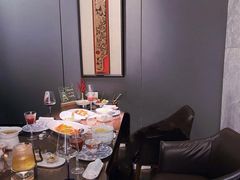 -海派悦庭·海胆烧麦·新融合菜(凯德广场店)