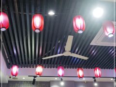 -爆炸头阿姨小四川正宗川味小吃(无任何分店)