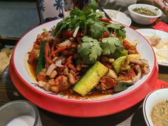-乡土黄·鲜牛肉火锅·小龙虾(兴业街店)