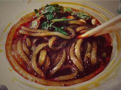 -八一路好吃街(雨田商务大厦店)