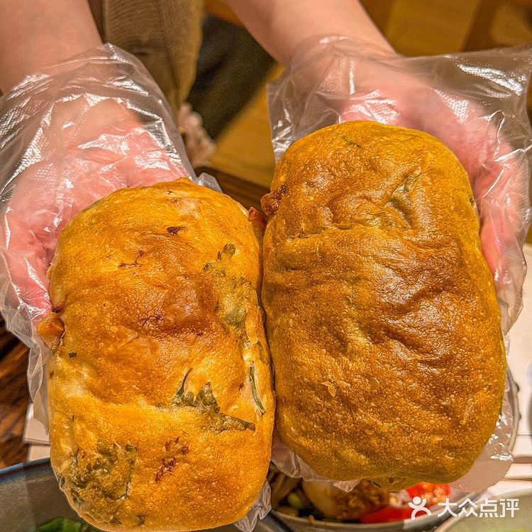 谁懂啊‼️这个马兰头恰巴塔真的是巨巨巨好吃