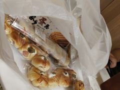 -顶东面包花园·生日蛋糕(世博店)