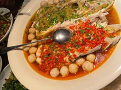 双色鸳鸯鱼头王-望湘园·洞庭渔宴(浦江欢乐颂店)