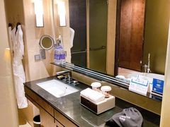 -广州天河希尔顿酒店