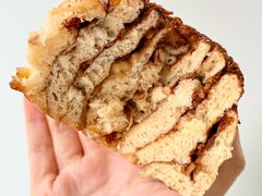 核桃肉桂卷-CHOCMONS巧克怪兽(屏风街店)