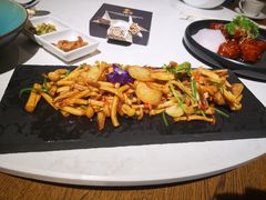 -荟廷·晶萃(陆家嘴尚悦湾店)