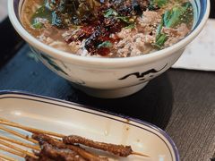 招牌生烫牛肉米线-云阿蛮云南生烫牛肉米线(奉贤路店)